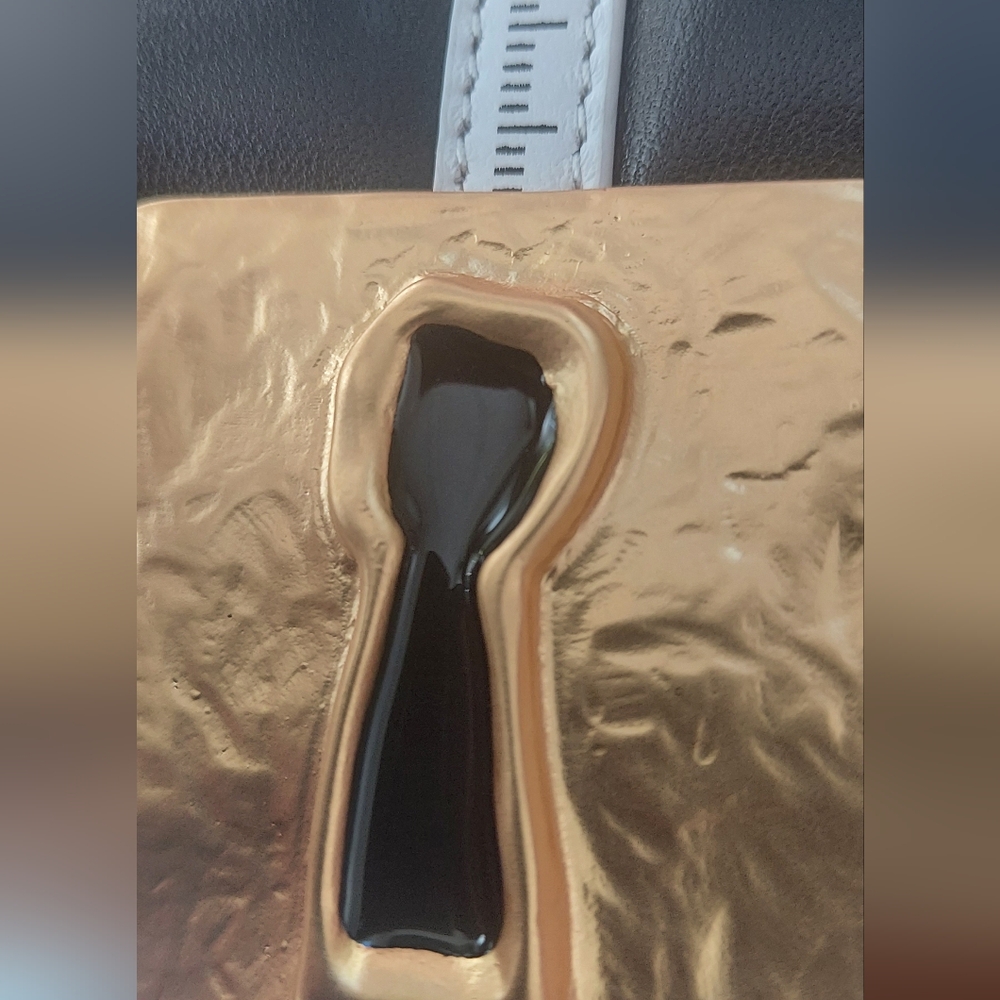 NWT Schiaparelli Black&White Tape Measure motiff Clutch/bag  With Key Charm - Picture 6 of 12